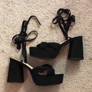 Ankle wrap SHEIN platform suede Black heels.